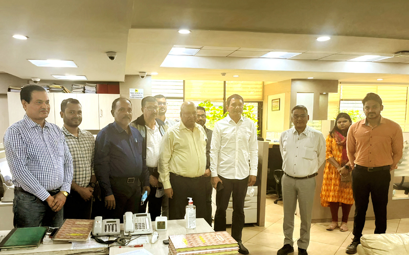 Hon'ble Minister of Energy Shri Dibya Shankar Mishra visited to OCPL Corporate Office on 13th December 2021 Pragativadi Paper